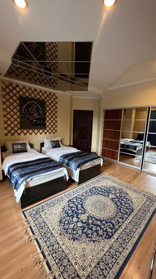Tian-Shan Hotel Бишкек Екстериор снимка