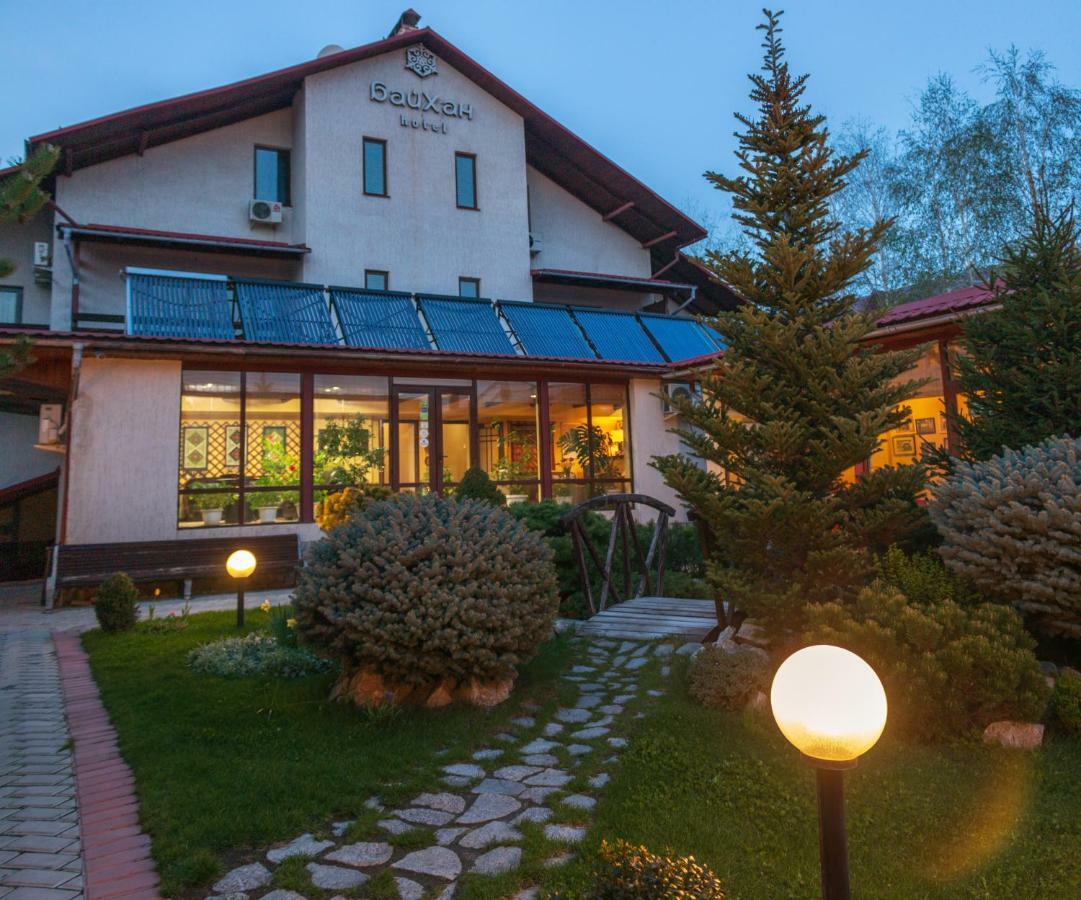Tian-Shan Hotel Бишкек Екстериор снимка
